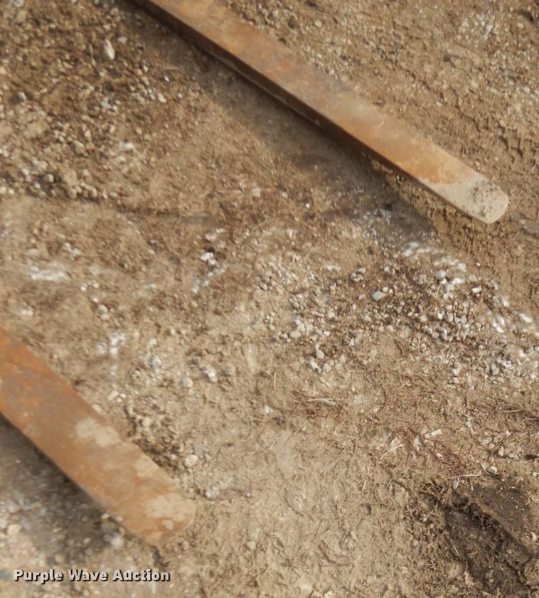 image for item GW9485 41"L skid steer pallet forks
