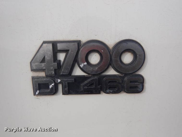 image for item GW9487 1997 International 4700 service truck with crane