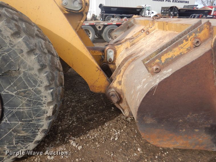 image for item GW9490 1996 John Deere 644G wheel loader