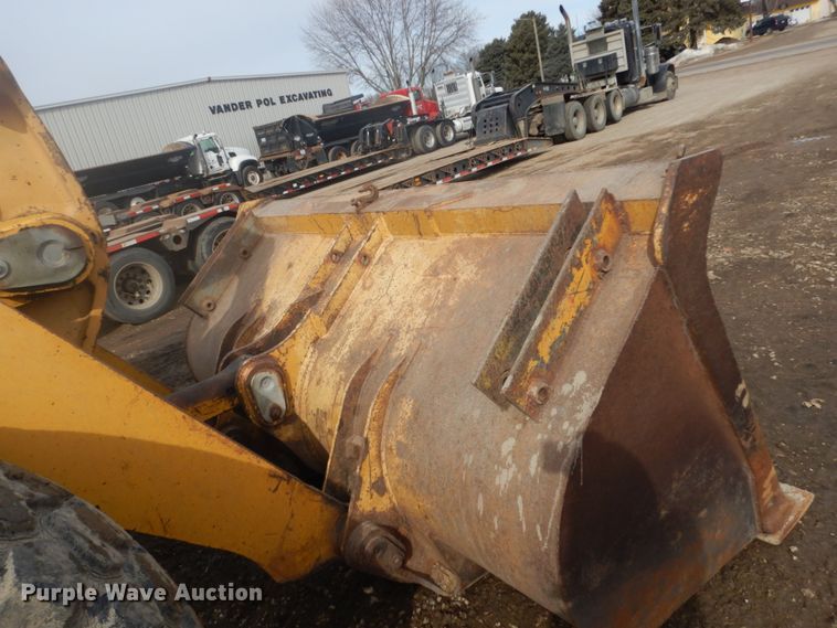 image for item GW9490 1996 John Deere 644G wheel loader