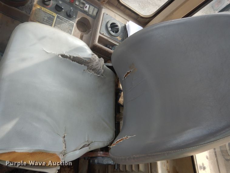 image for item GW9490 1996 John Deere 644G wheel loader