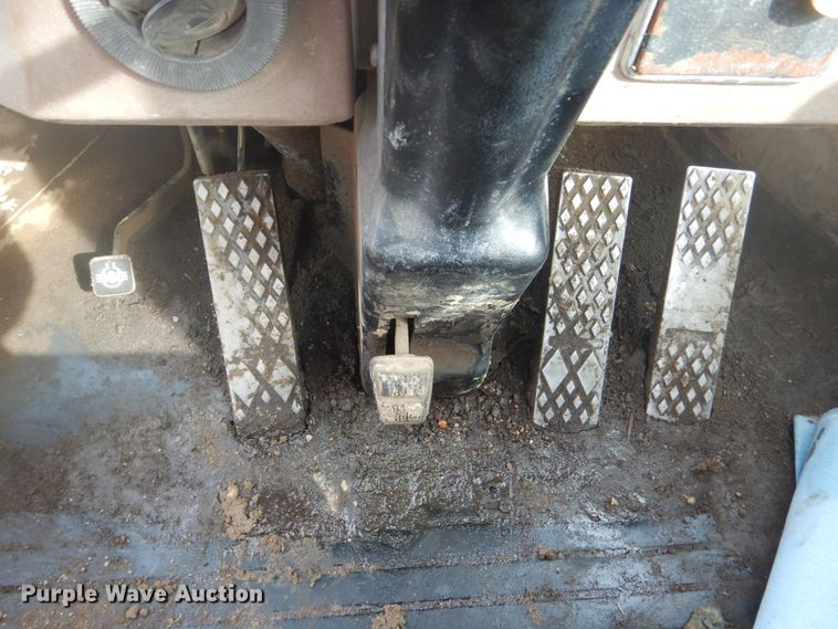 image for item GW9490 1996 John Deere 644G wheel loader