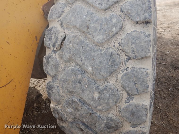 image for item GW9490 1996 John Deere 644G wheel loader