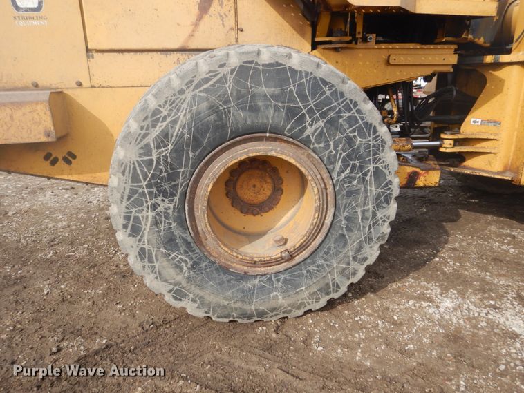 image for item GW9490 1996 John Deere 644G wheel loader