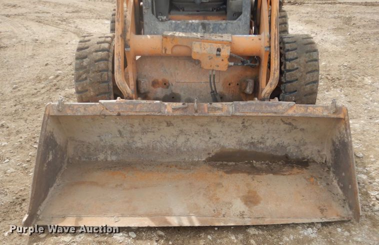 image for item GW9494 2011 Case 450  skid steer loader