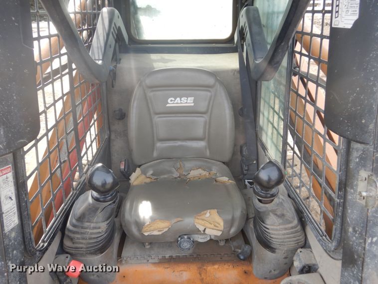 image for item GW9494 2011 Case 450  skid steer loader