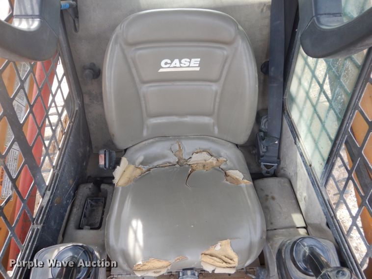 image for item GW9494 2011 Case 450  skid steer loader