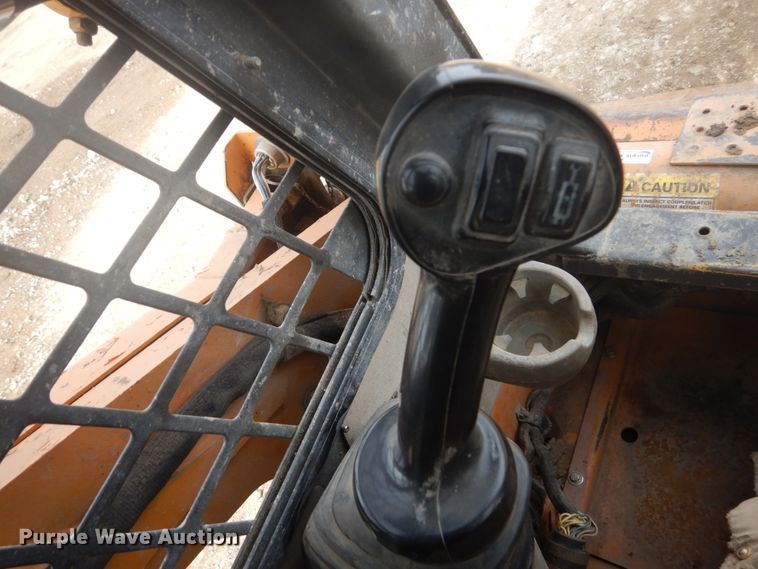 image for item GW9494 2011 Case 450  skid steer loader