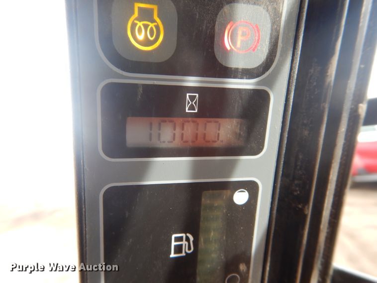 image for item GW9494 2011 Case 450  skid steer loader