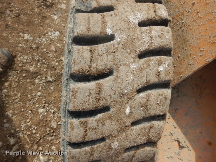 image for item GW9494 2011 Case 450  skid steer loader