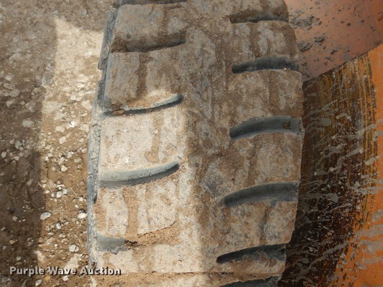 image for item GW9494 2011 Case 450  skid steer loader