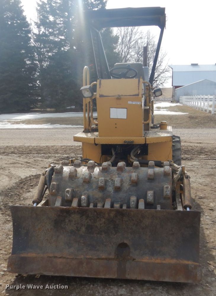 image for item GW9495 1996 Caterpillar CP-323 single drum vibratory roller