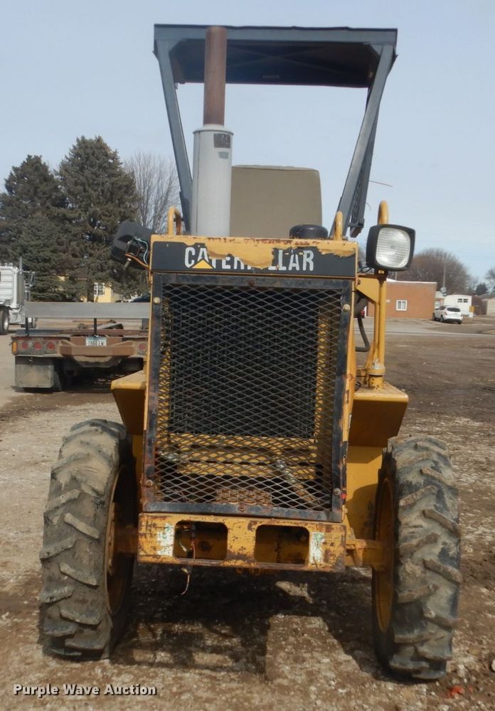 image for item GW9495 1996 Caterpillar CP-323 single drum vibratory roller