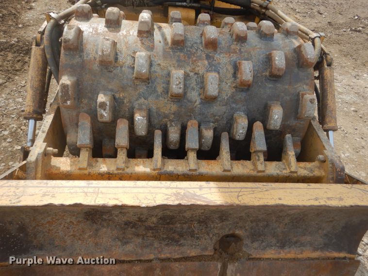 image for item GW9495 1996 Caterpillar CP-323 single drum vibratory roller