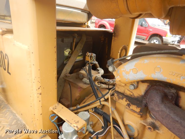 image for item GW9495 1996 Caterpillar CP-323 single drum vibratory roller