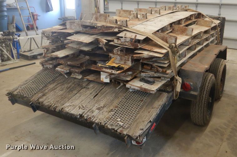 image for item GW9498 1987 concrete form trailer