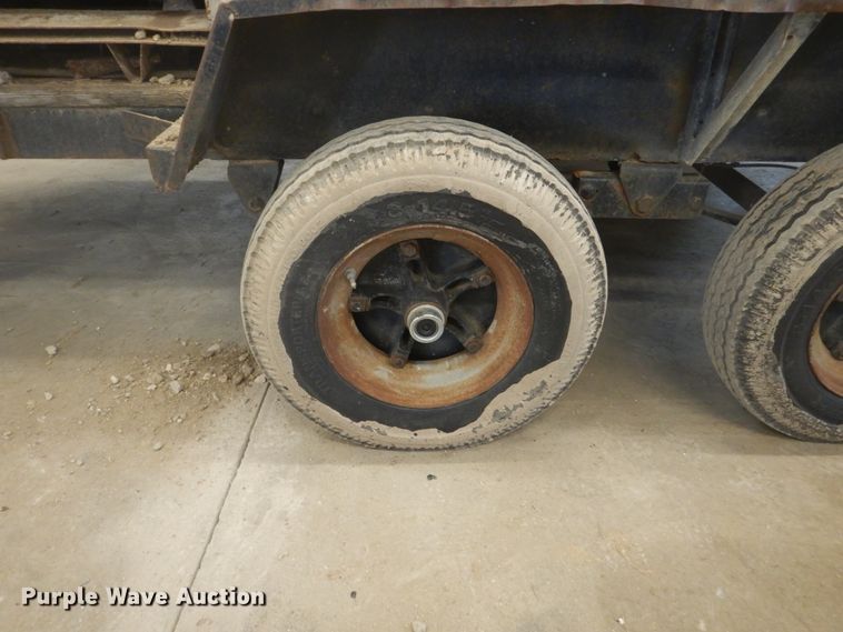 image for item GW9498 1987 concrete form trailer