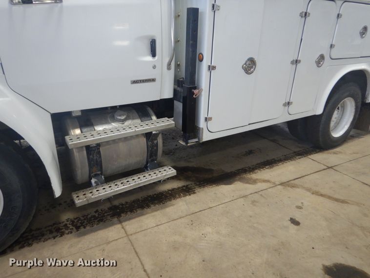 image for item GW9512 2007 Sterling Acterra service truck with crane