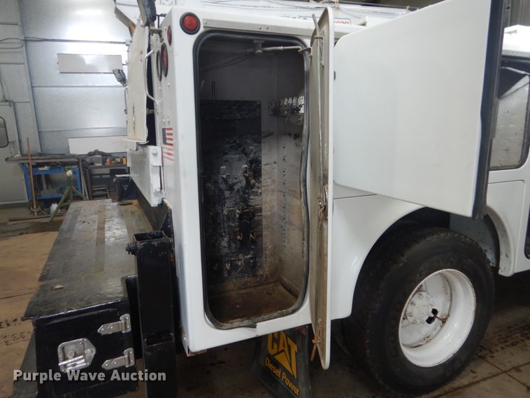 image for item GW9512 2007 Sterling Acterra service truck with crane