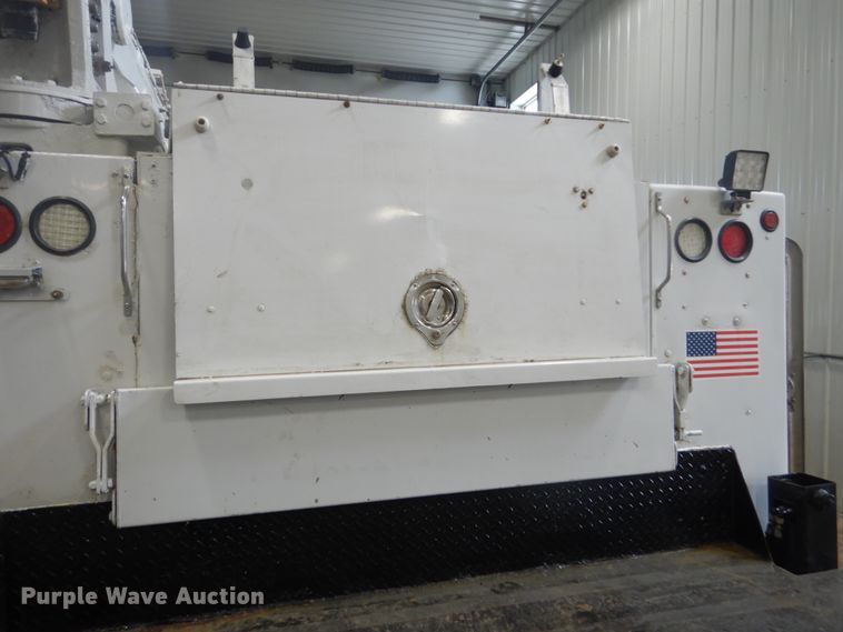 image for item GW9512 2007 Sterling Acterra service truck with crane