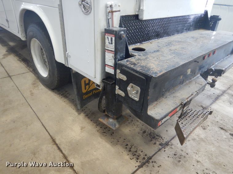 image for item GW9512 2007 Sterling Acterra service truck with crane