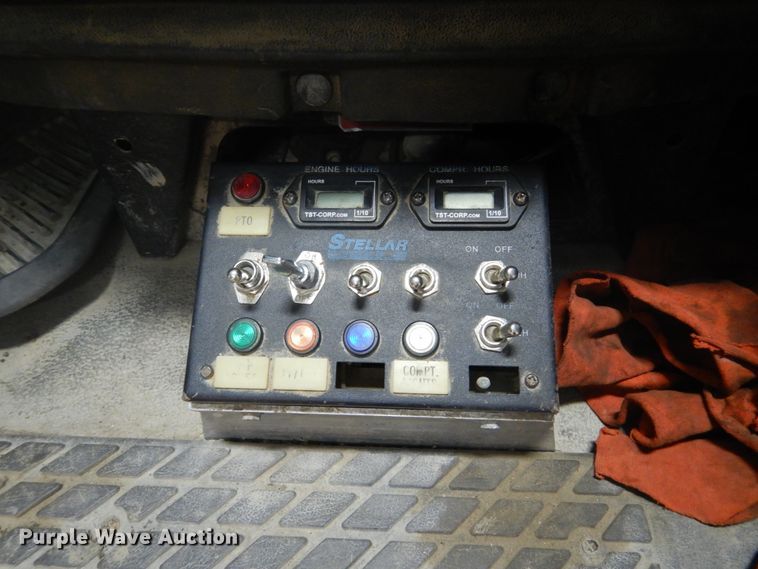 image for item GW9512 2007 Sterling Acterra service truck with crane