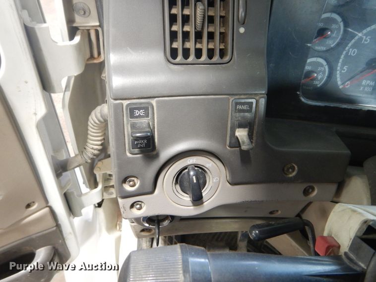 image for item GW9512 2007 Sterling Acterra service truck with crane