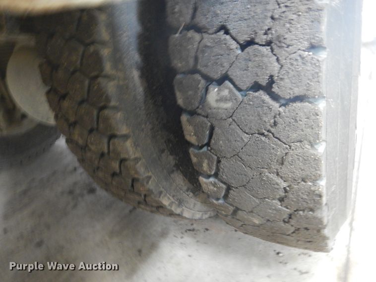 image for item GW9512 2007 Sterling Acterra service truck with crane