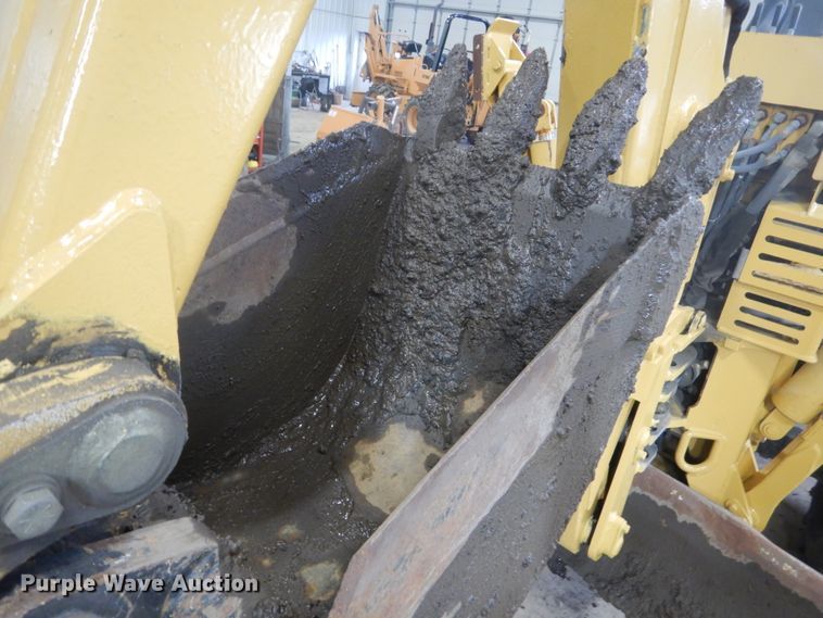 image for item GW9514 2008 Vermeer RTX1250 trencher