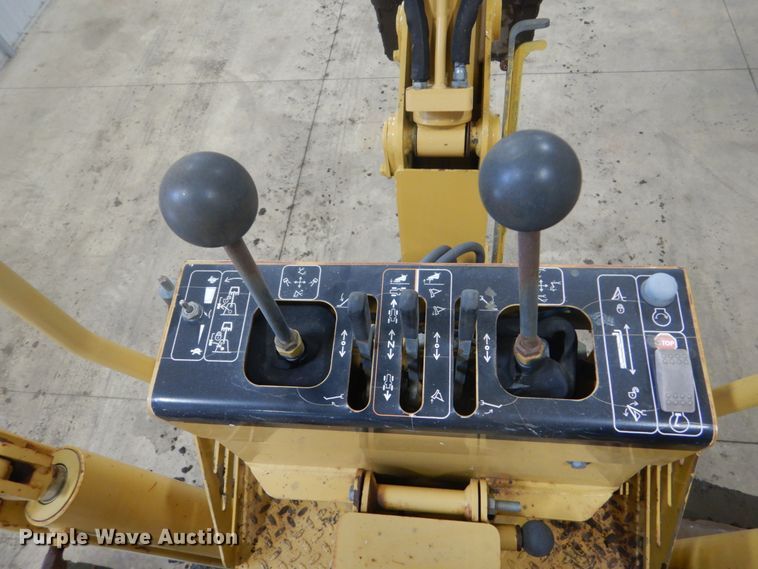 image for item GW9514 2008 Vermeer RTX1250 trencher