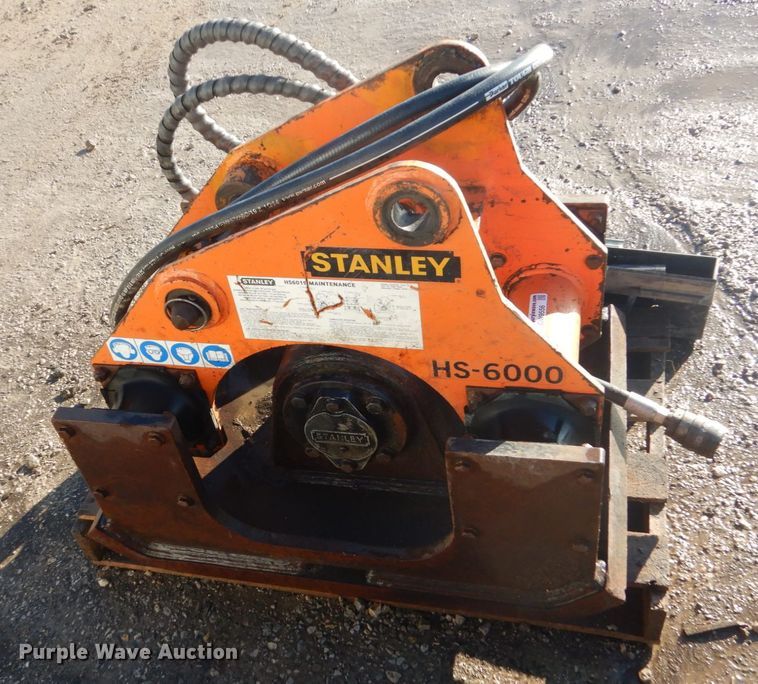 image for item GW9556 Stanley HS6019 plate compactor