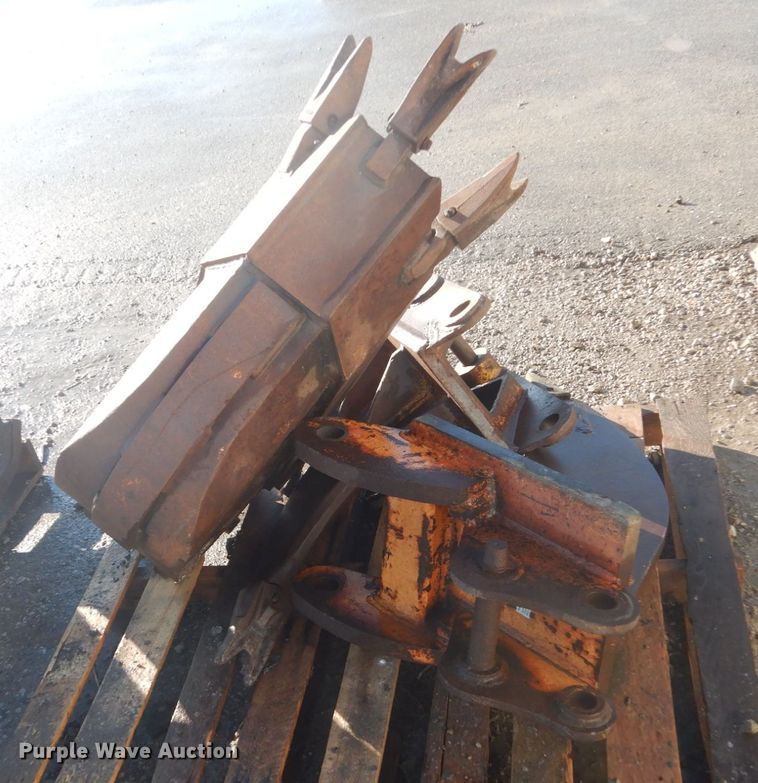 image for item GW9557 Excavator attachments