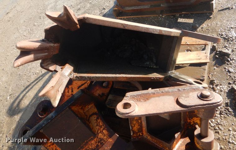 image for item GW9557 Excavator attachments