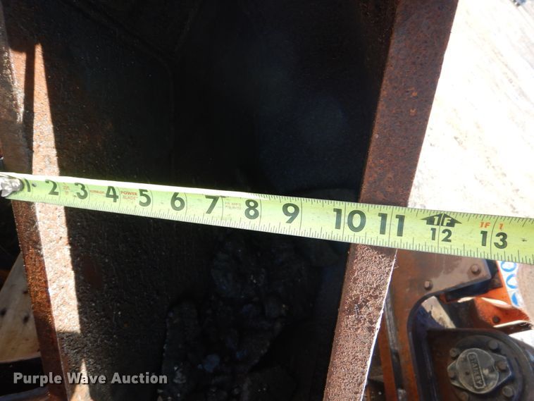 image for item GW9557 Excavator attachments