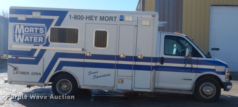 image for item GW9559 1997 Chevrolet Express 3500 ambulance