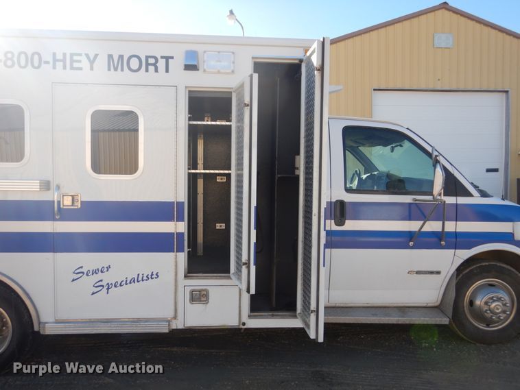 image for item GW9559 1997 Chevrolet Express 3500 ambulance