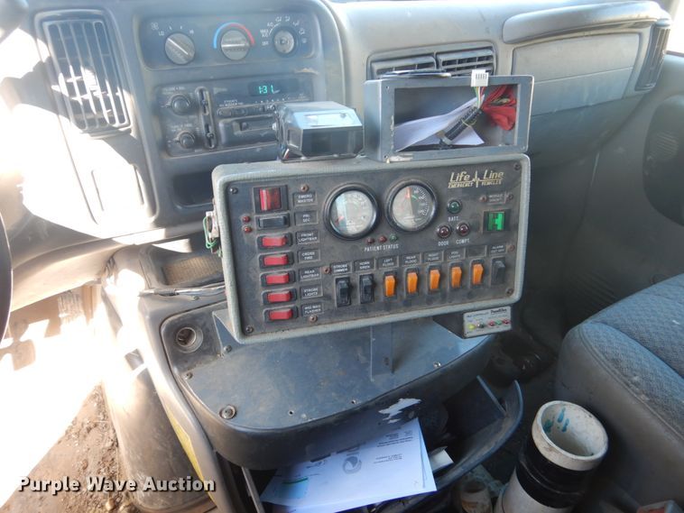 image for item GW9559 1997 Chevrolet Express 3500 ambulance