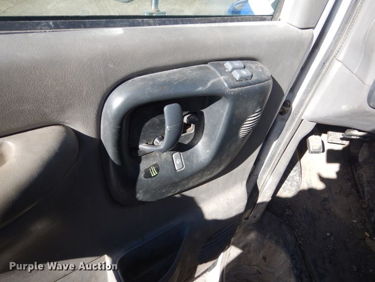 image for item GW9559 1997 Chevrolet Express 3500 ambulance