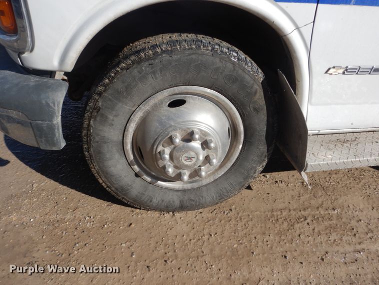 image for item GW9559 1997 Chevrolet Express 3500 ambulance