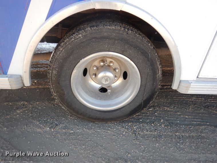 image for item GW9559 1997 Chevrolet Express 3500 ambulance