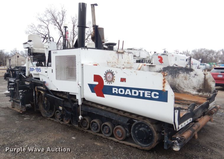 image for item GX9876 2003 Roadtec RP-195 paver