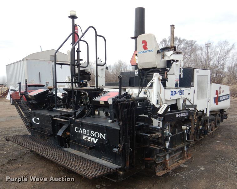 image for item GX9876 2003 Roadtec RP-195 paver