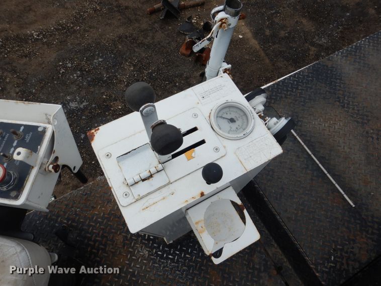 image for item GX9876 2003 Roadtec RP-195 paver