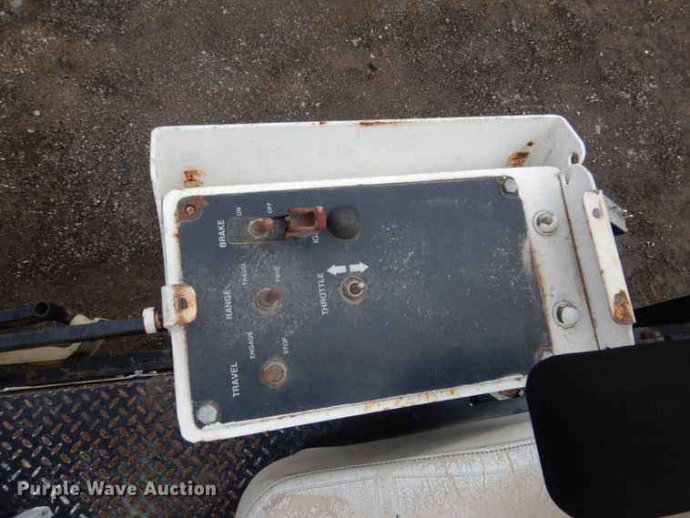 image for item GX9876 2003 Roadtec RP-195 paver