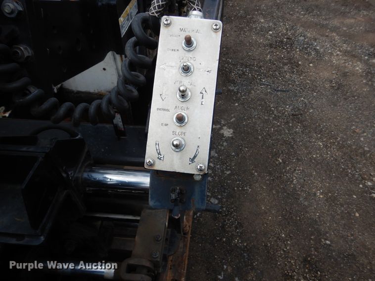 image for item GX9876 2003 Roadtec RP-195 paver