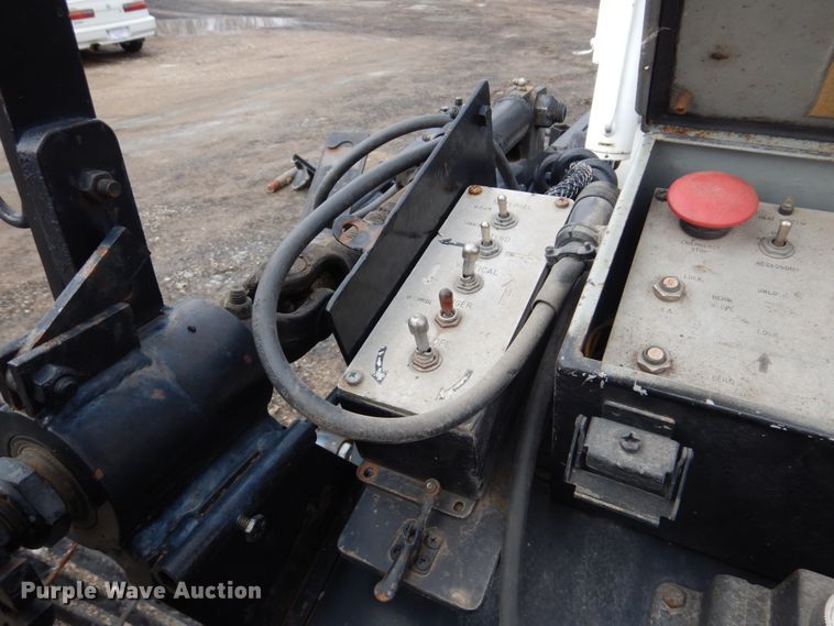 image for item GX9876 2003 Roadtec RP-195 paver