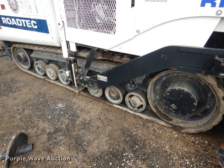 image for item GX9876 2003 Roadtec RP-195 paver