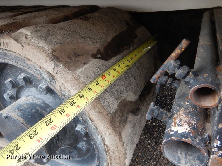 image for item GX9876 2003 Roadtec RP-195 paver