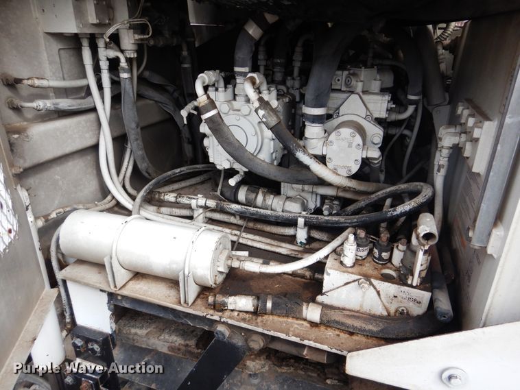 image for item GX9876 2003 Roadtec RP-195 paver