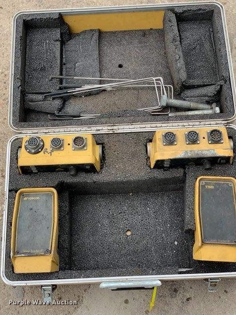 image for item GX9876 2003 Roadtec RP-195 paver